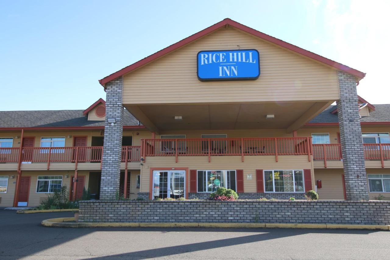 Rice Hill Inn Oakland Exterior photo